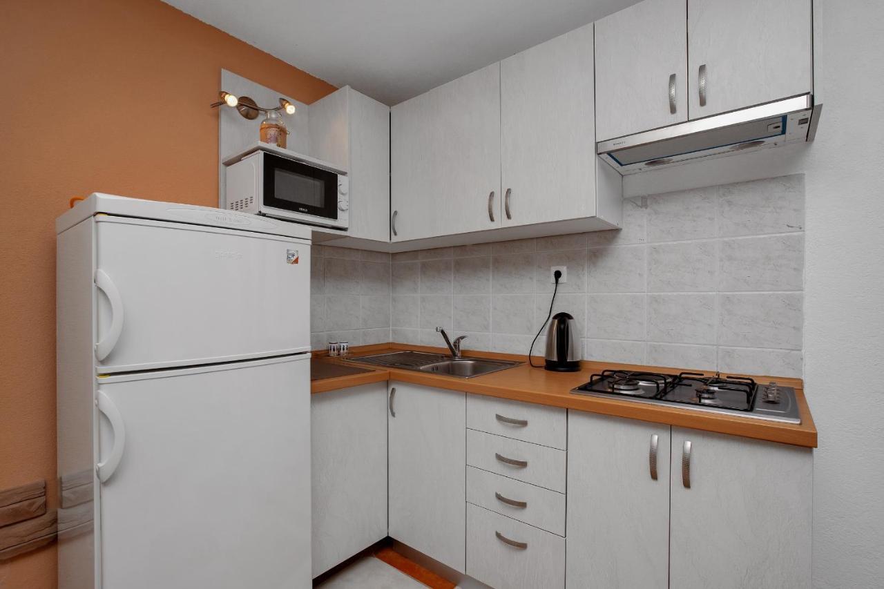 Apartments By The Sea Drasnice, Makarska - 2581 Extérieur photo
