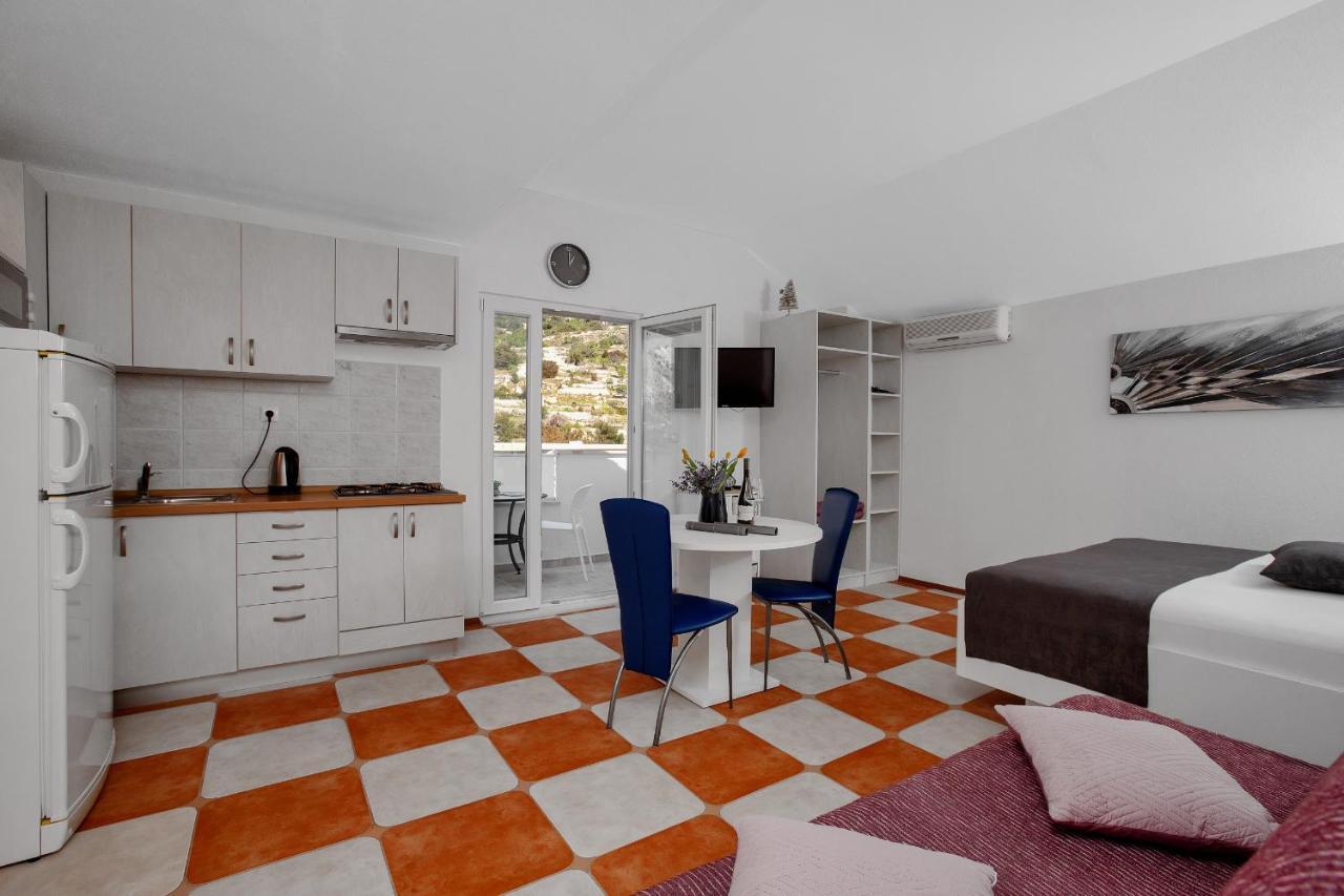 Apartments By The Sea Drasnice, Makarska - 2581 Extérieur photo