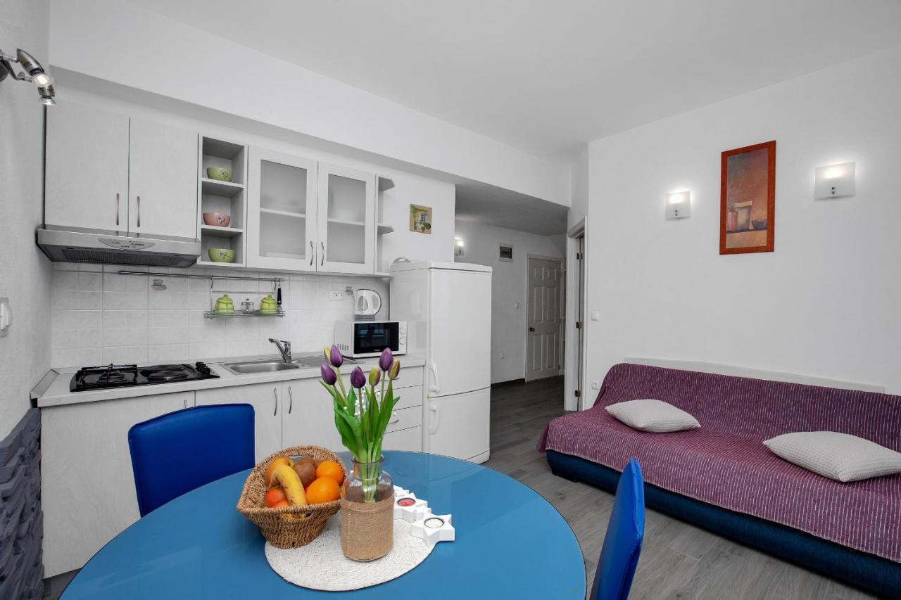 Apartments By The Sea Drasnice, Makarska - 2581 Extérieur photo